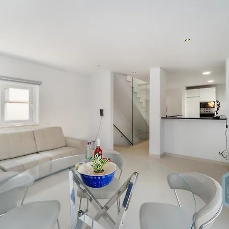 Patroves Luxury - Dream Holiday home