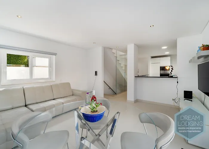 Patroves Luxury - Dream Holiday home